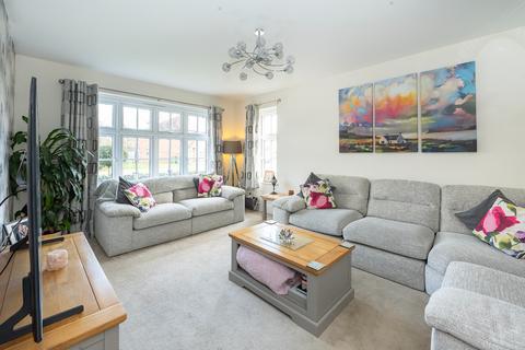 4 bedroom detached house for sale, Weston Turville, Buckinghamshire HP22