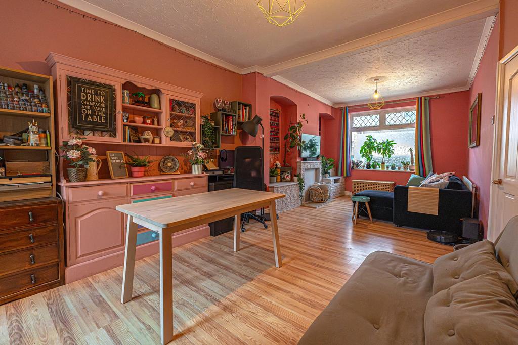 Living/Dining room