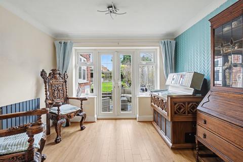 4 bedroom semi-detached house for sale, Oxford Road, Upper Gillingham,