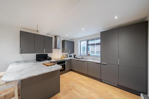 3 bedroom semi-detached house for sale, Kingsway, Garforth
