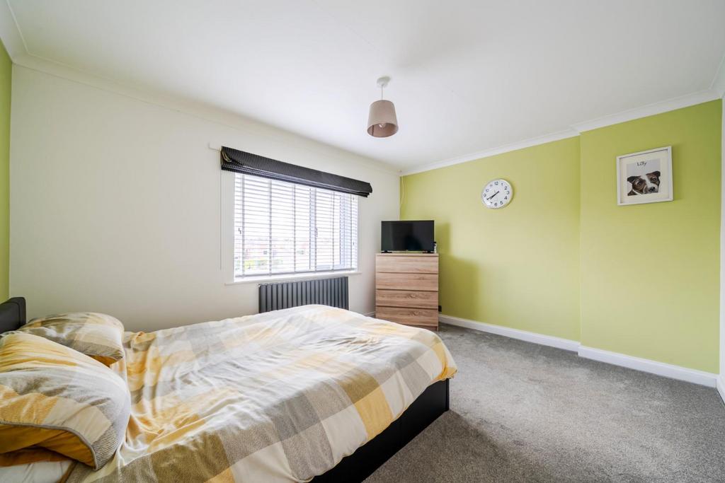 Principle bedroom.jpg