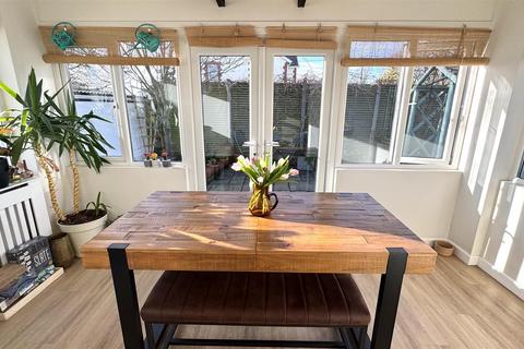 undefined, Ashmead Grove, Braunton EX33