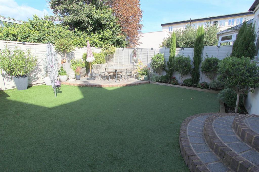 Garden b.JPG