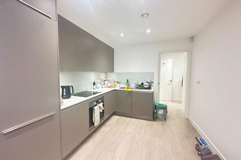 2 bedroom apartment to rent, 410 Seven Sisters Road, London N4