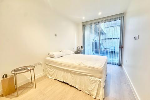 2 bedroom apartment to rent, 410 Seven Sisters Road, London N4