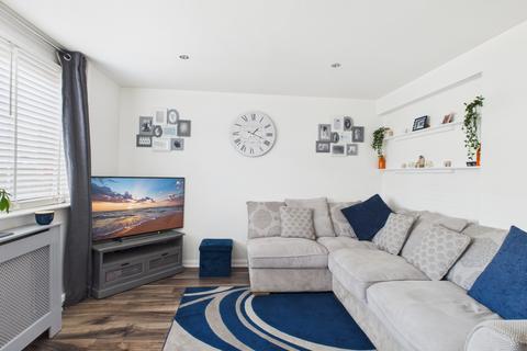 3 bedroom terraced house for sale, Mansfield Road, Basingstoke, RG22