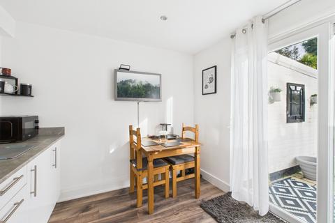 3 bedroom terraced house for sale, Mansfield Road, Basingstoke, RG22