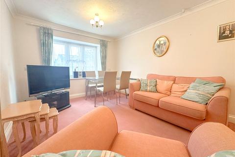 2 bedroom apartment for sale, Yew Tree Court, Barnet Lane, Elstree, Borehamwood, WD6