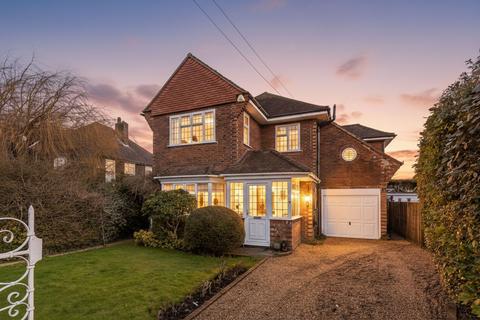 4 bedroom detached house for sale, Upper Drive, East Preston, BN16
