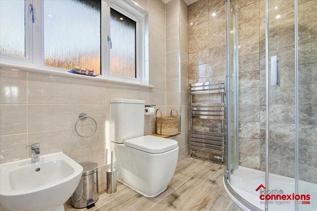 En-Suite (1)