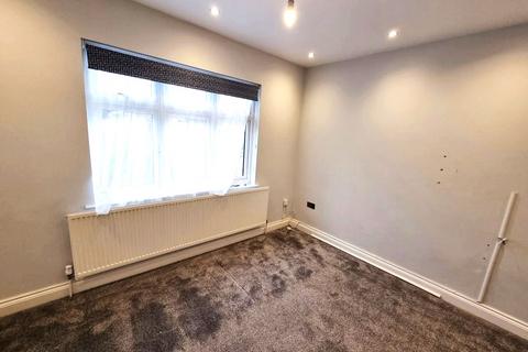 undefined, Purland Close, Dagenham RM8