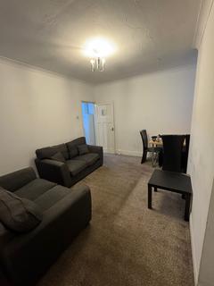 2 bedroom flat to rent, Eastbourne Avenue, Gateshead NE8