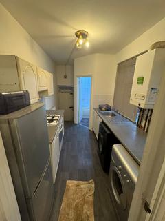 2 bedroom flat to rent, Eastbourne Avenue, Gateshead NE8