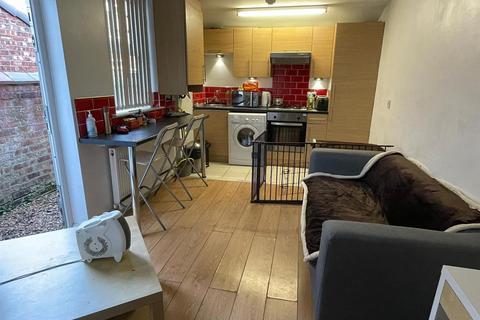 2 bedroom apartment to rent, Platt Lane (1), Fallowfield, Manchester