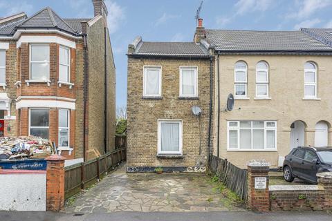 3 bedroom semi-detached house for sale, Totteridge Road, Enfield