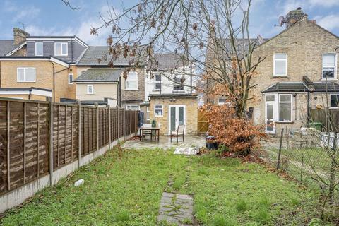 3 bedroom semi-detached house for sale, Totteridge Road, Enfield
