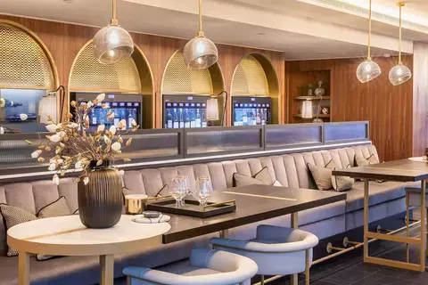 undefined, Marsh Wall, Canary Wharf, London E14