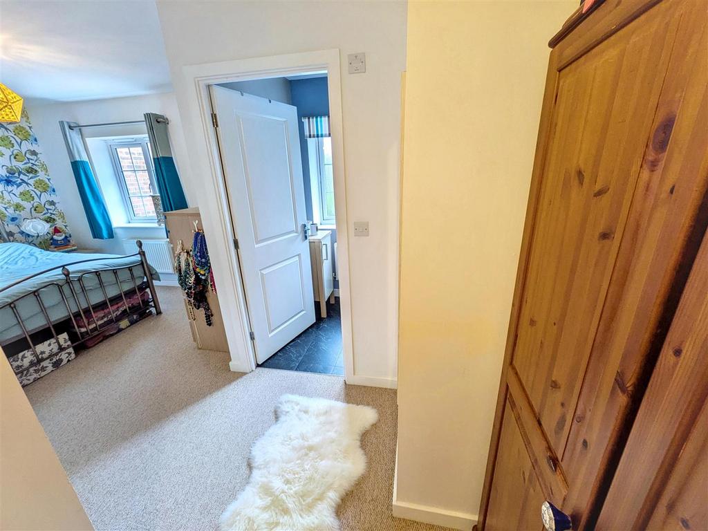 Bedroom 1b new.jpg