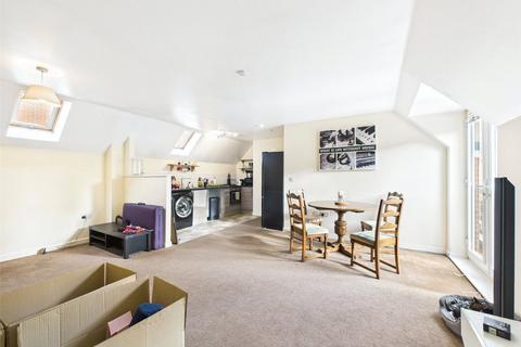 undefined, Longhorn Avenue, Gloucester, Gloucestershire, GL1