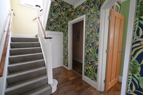 4 bedroom detached house for sale, Clarendon Close, Broadstone, BH18