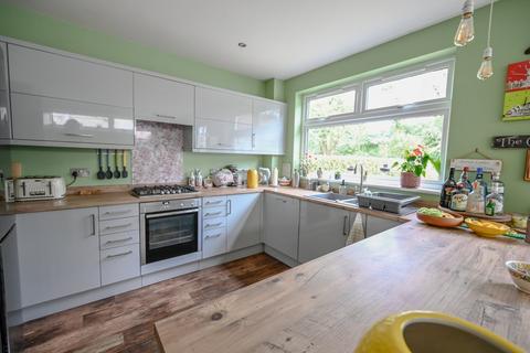 4 bedroom detached house for sale, Clarendon Close, Broadstone, BH18