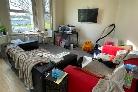 3 bedroom apartment to rent, Platt Lane (2), Fallowfield, Manchester