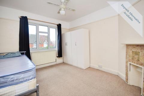 3 bedroom terraced house to rent, Seabrook Road Hythe CT21