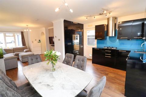 undefined, House Plat Court, Fleet GU52