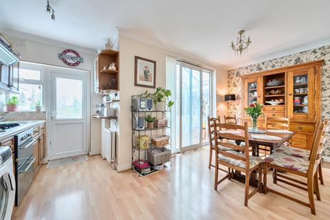 3 bedroom terraced house for sale, County Gate, New Barnet, Barnet, Hertfordshire, EN5