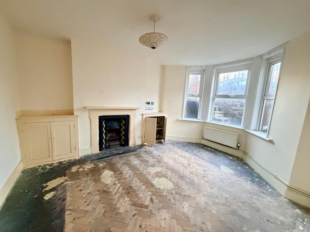Bedroom Or Reception Room