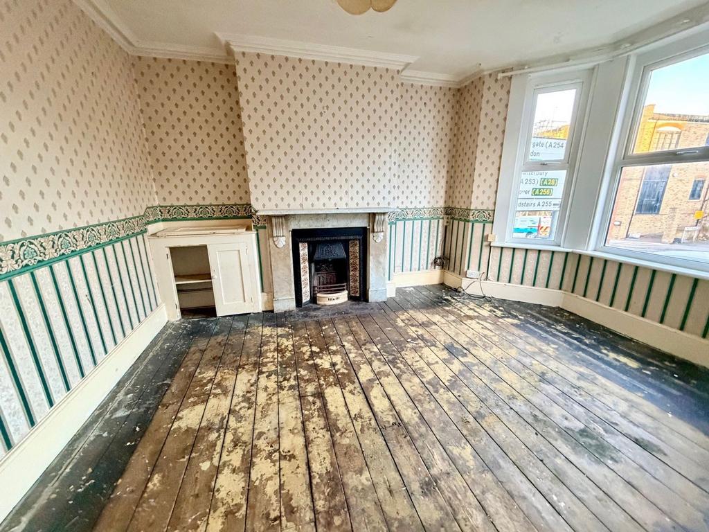 Bedoom Or Reception Room