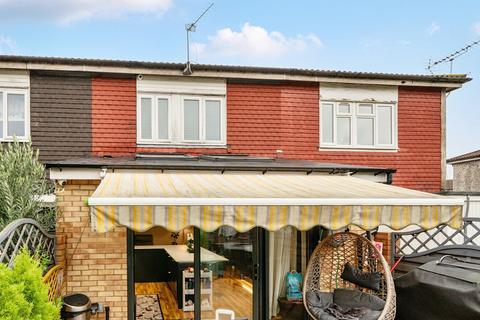 4 bedroom terraced house for sale, Meadow Close, Barnet, EN5