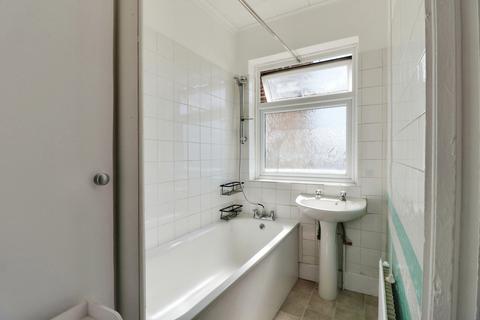 undefined, London Road, Leigh-on-sea, SS9