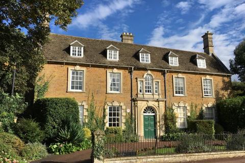 Office to rent, Squires Hill Kettering NN14 6BQ