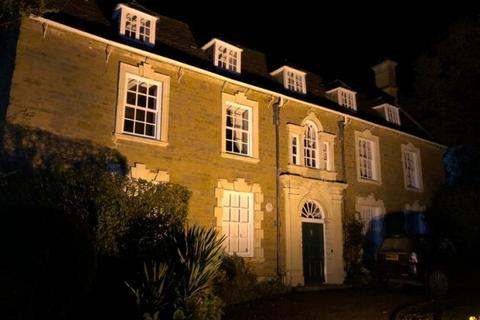 Office to rent, Squires Hill Kettering NN14 6BQ
