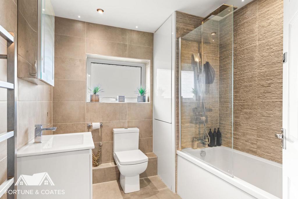 Sakins Croft 1.jpg