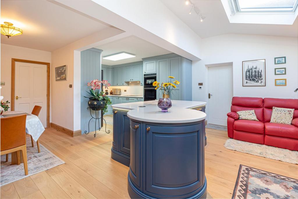 Kitchen-6.jpg