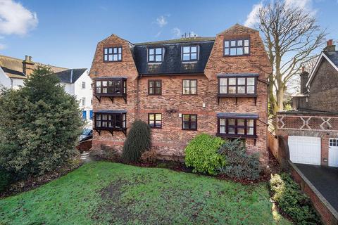 Crook Log, South Bexleyheath, DA6