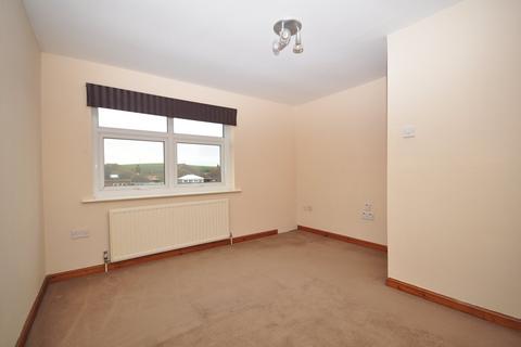 5 bedroom detached house to rent, St Peters Close, Sheerness ME12