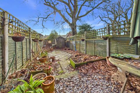 2 bedroom terraced house for sale, Howes Avenue, Bury St. Edmunds IP31