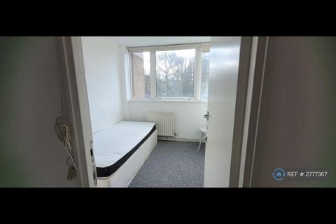 1 bedroom in a flat share to rent, Charfield Court, London, W9