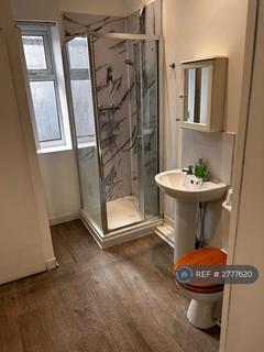 1 bedroom flat to rent, Upper Richmond Road, London, SW15