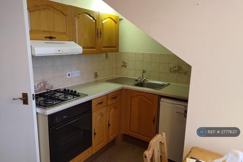 1 bedroom flat to rent, Friern Park, London, N12