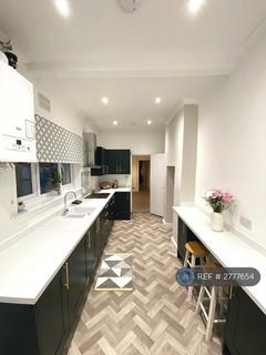 3 bedroom end of terrace house to rent, William Street, Long Eaton, Nottingham, NG10