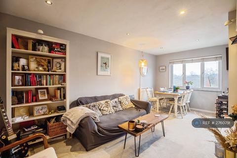 undefined, Peartree Avenue, London, SW17
