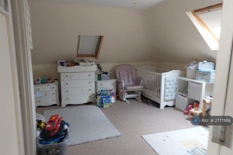 undefined, Elmfield Way, South Croydon, CR2