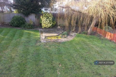 undefined, Elmfield Way, South Croydon, CR2