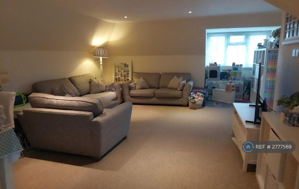 Large Lounge