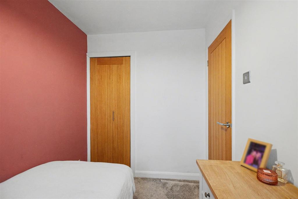Bedroom 2 2.jpeg