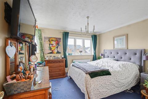 4 bedroom detached house for sale, Sharp Close, Long Eaton